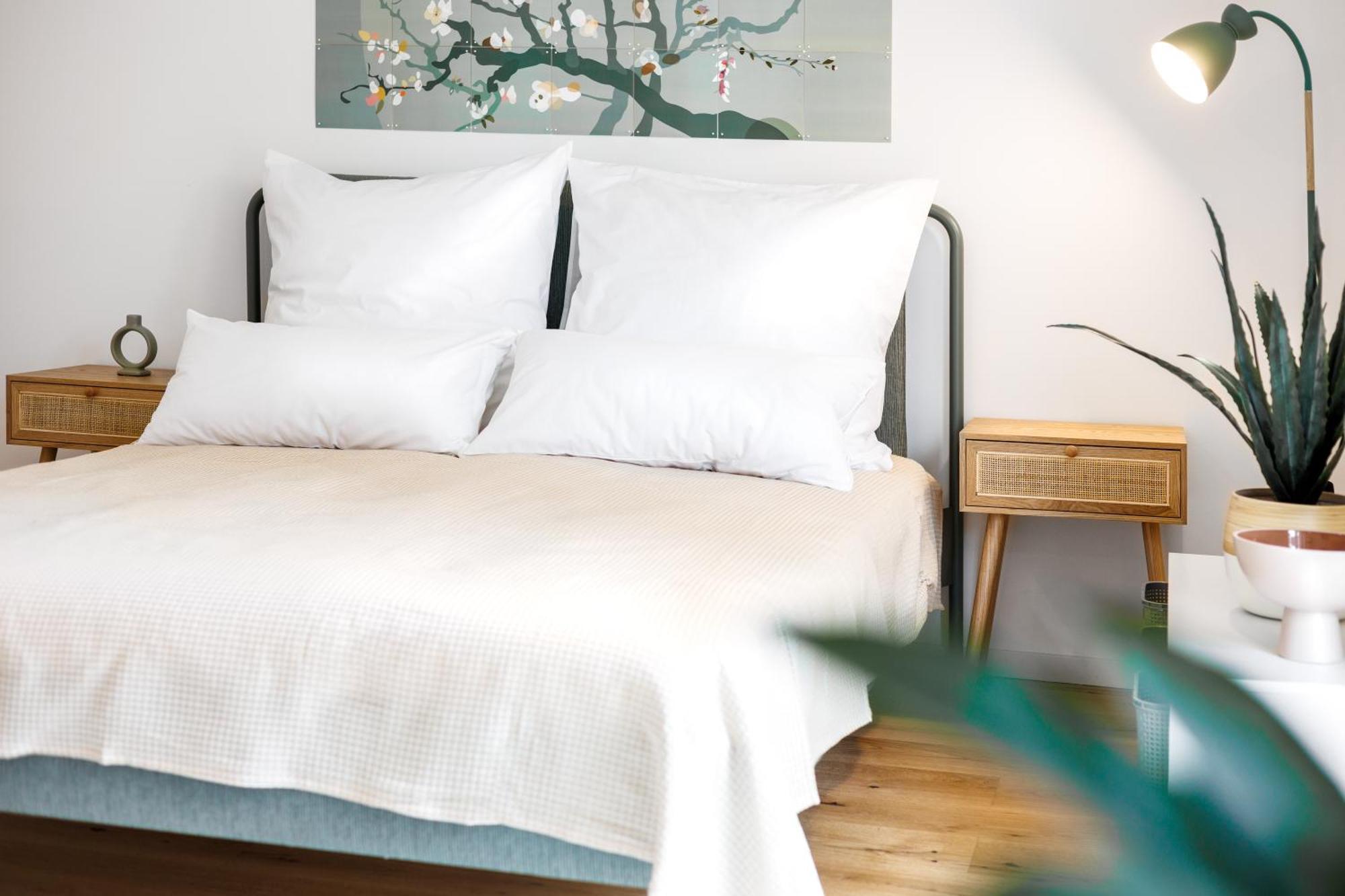 Design-Apartment In Linz Mit Netflix & Balkon Экстерьер фото